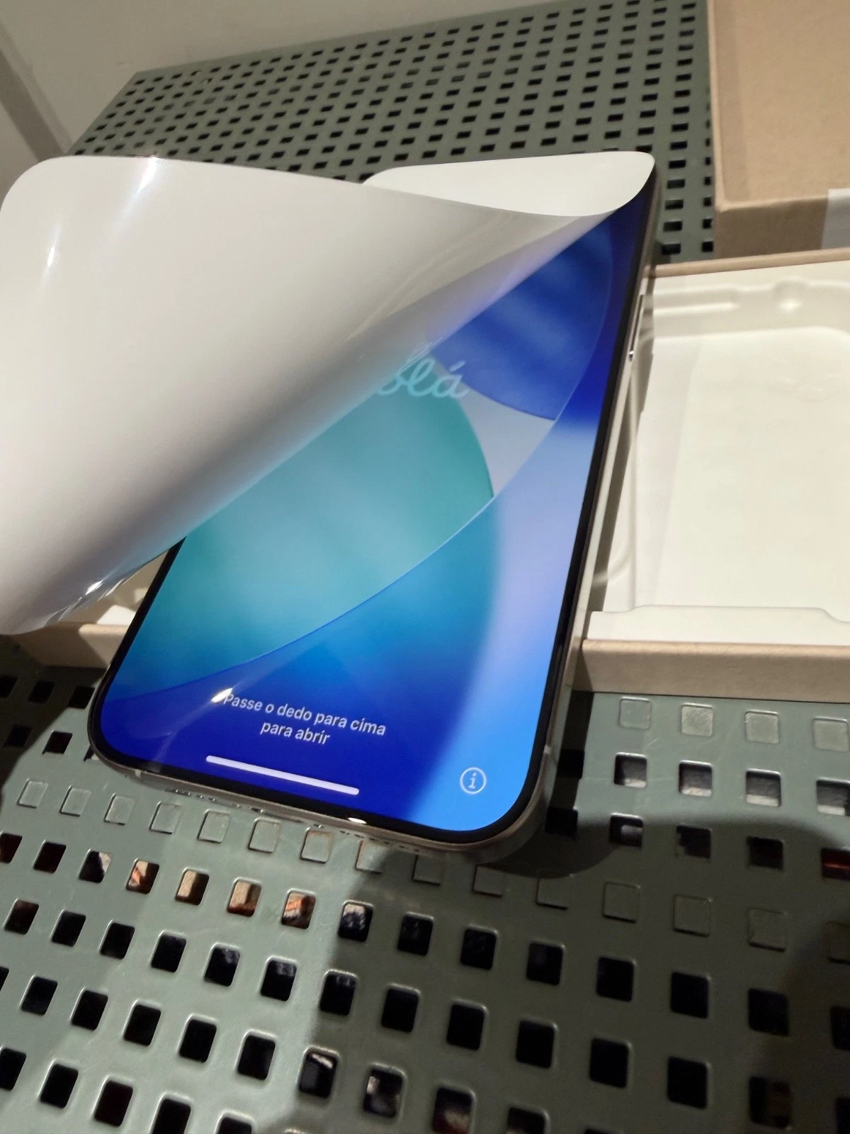 NEW Apple iPhone 15 Pro Max - 256GB - Natural Titanium (Unlocked) thumbnail 4