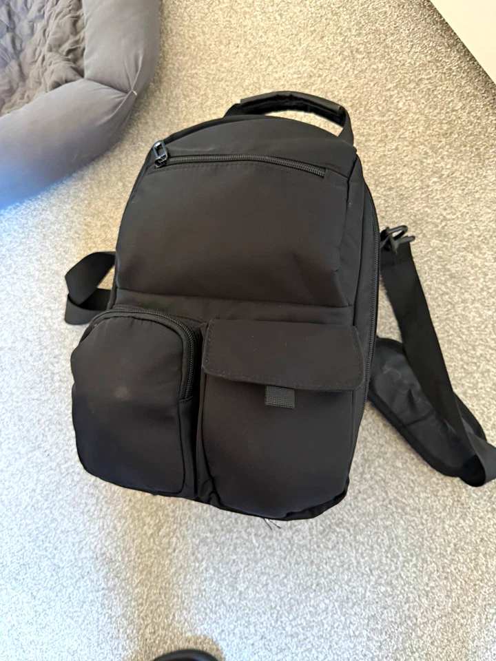 Meta quest 3 and kkcobvr strap and battery, in the carry bag