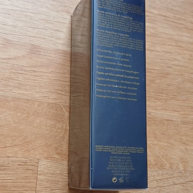 Estée Lauder Set + Refresh Perfecting Makeup Mist, Clear, 116 ml thumbnail 3