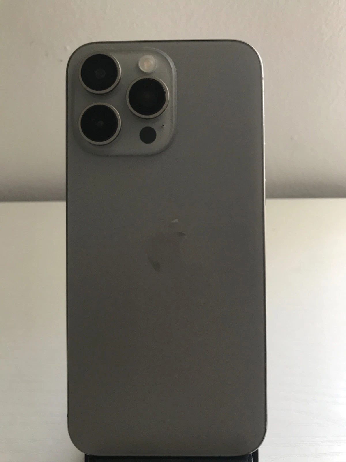 Apple iPhone 15 Pro Max - 256GB - Natural Titanium (Unlocked) - READ DESCRIPTION thumbnail 12