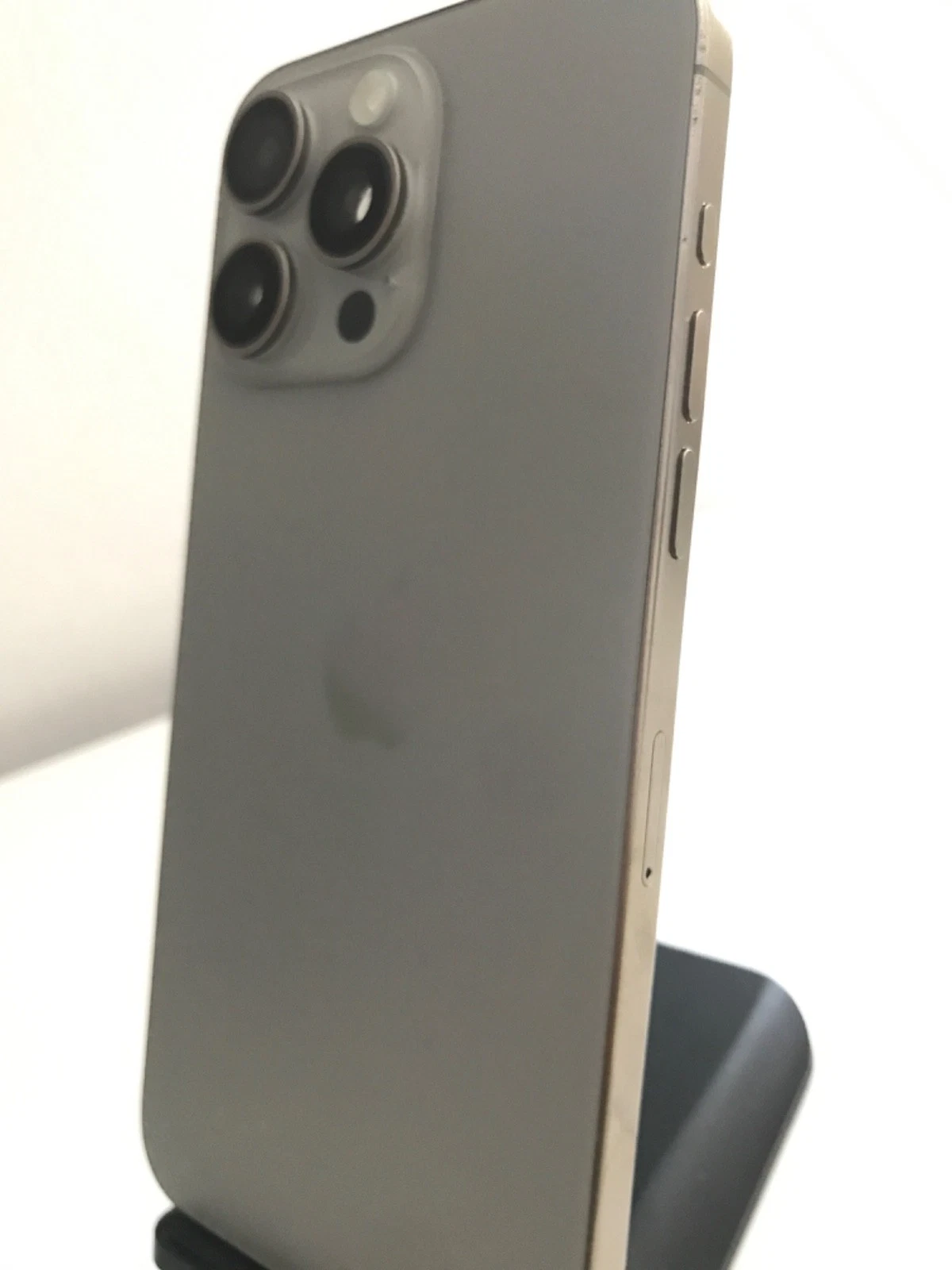Apple iPhone 15 Pro Max - 256GB - Natural Titanium (Unlocked) - READ DESCRIPTION thumbnail 13