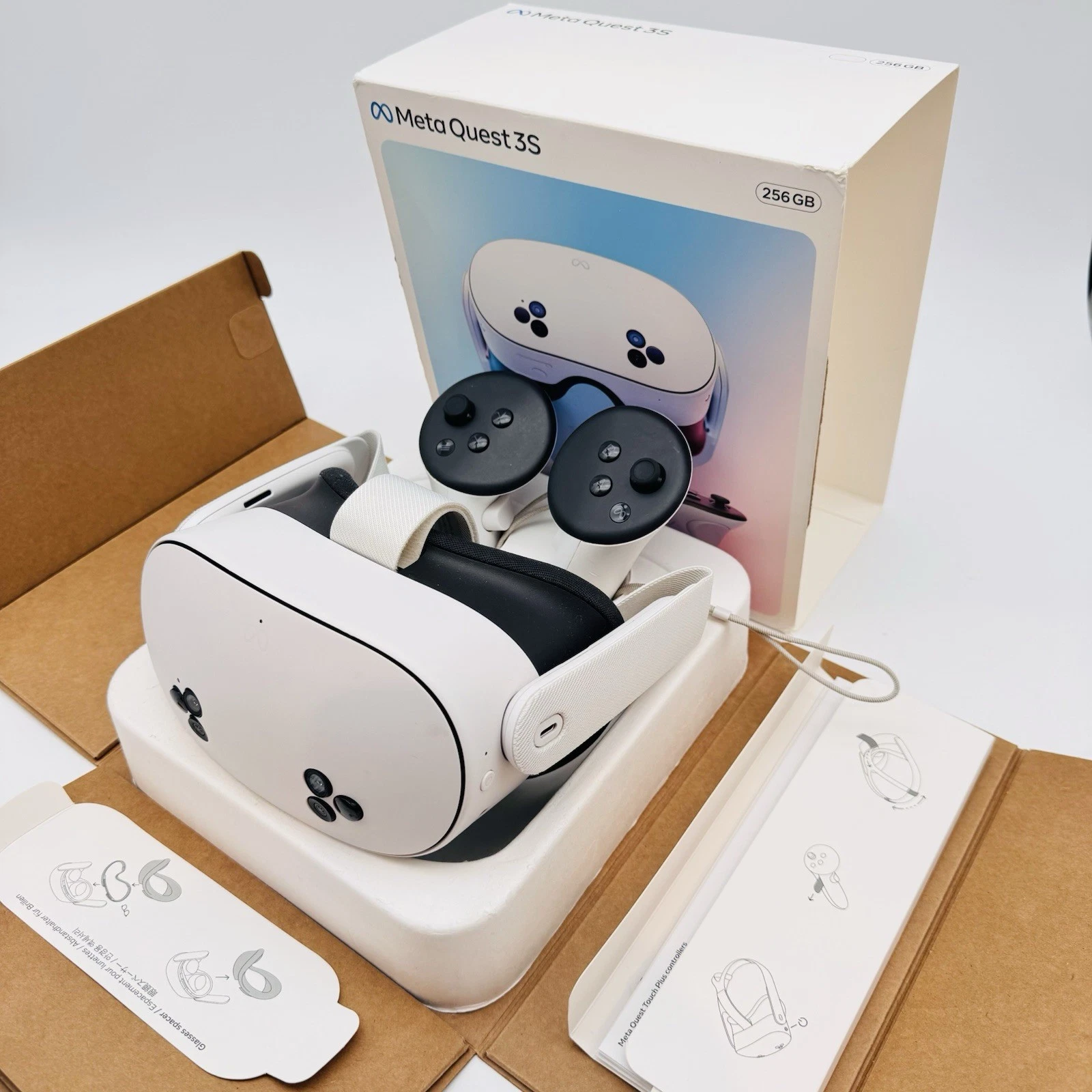 Meta Quest 3S VR All-in-one Headset 256GB With Controllers **VGC Same Day Post