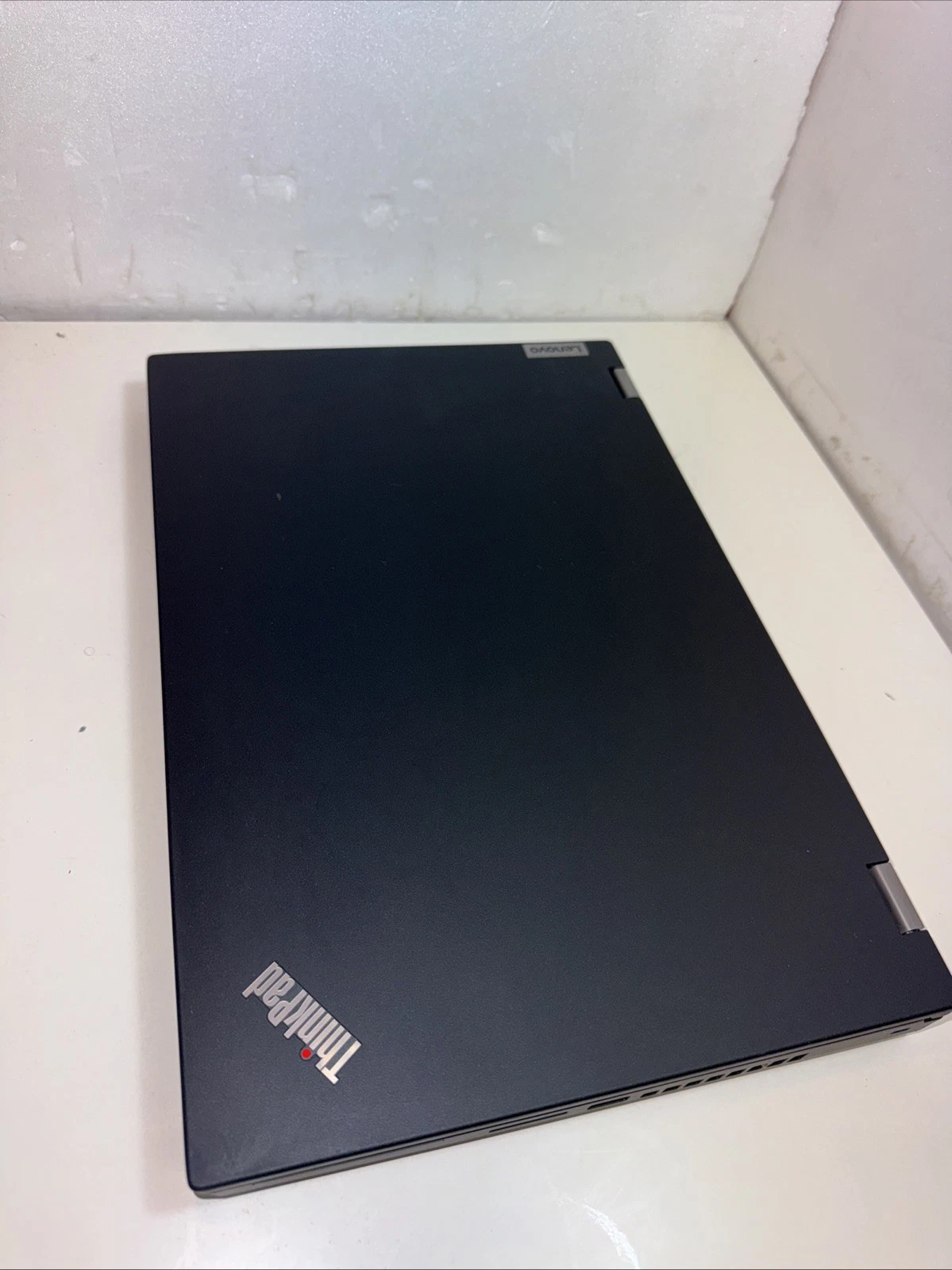 Lenovo ThinkPad P15 Gen 2 15.6 Full HD i7-11800H 64GB RAM 512 SSD NVIDIA T1200 thumbnail 3
