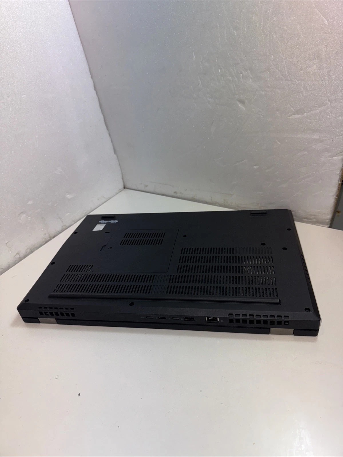 Lenovo ThinkPad P15 Gen 2 15.6 Full HD i7-11800H 64GB RAM 512 SSD NVIDIA T1200 thumbnail 8