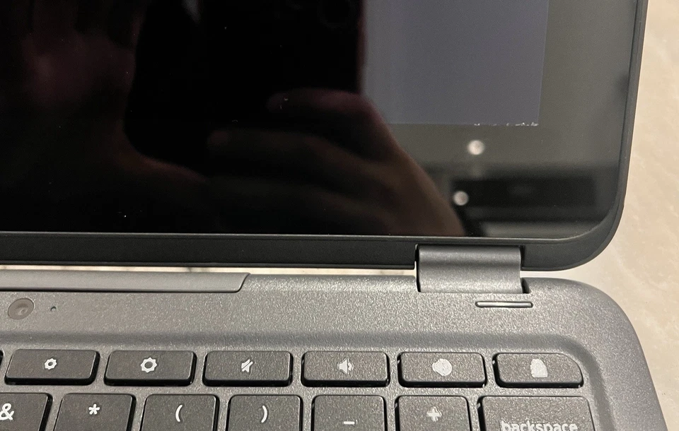 Laptop thumbnail 3