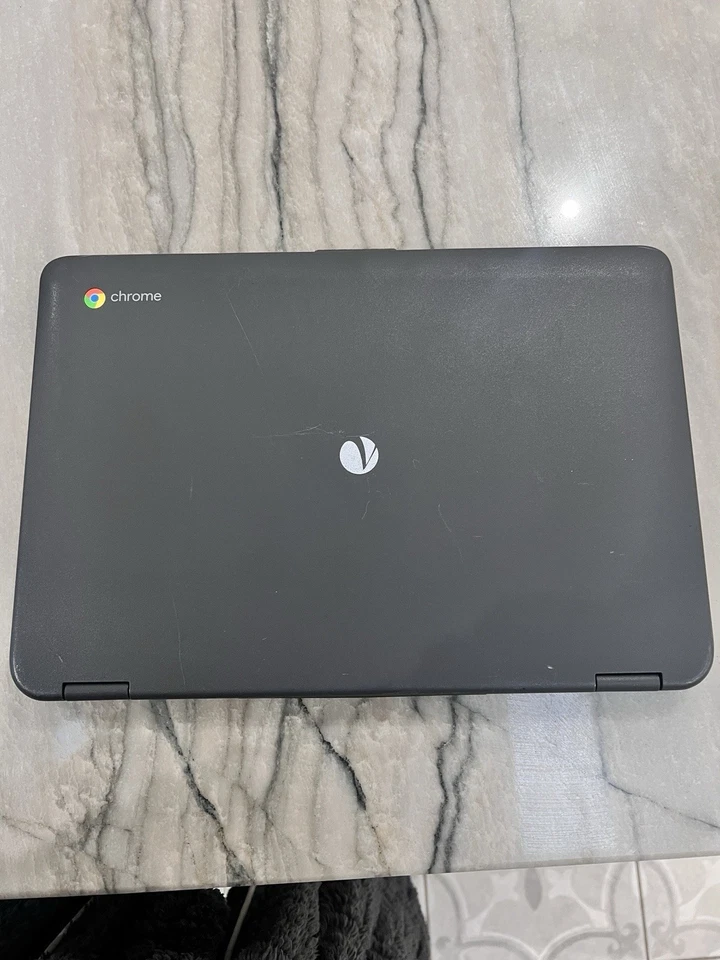 Laptop thumbnail 4