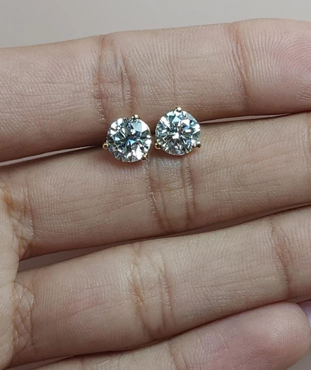 14Kt Gold 3 Prong Martini 7 Ct Lab Grown IGI Certified Studs Diamond Earrings thumbnail 2