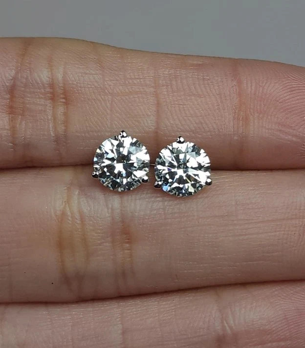 14Kt Gold 3 Prong Martini 7 Ct Lab Grown IGI Certified Studs Diamond Earrings thumbnail 3