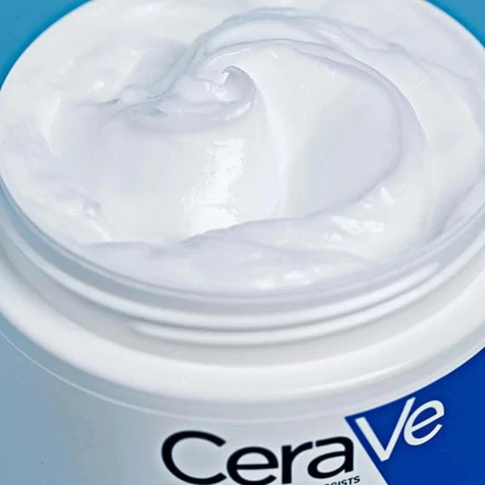 The CeraVe Moisturising Cream for Dry to Very Dry Skin, 454g thumbnail 4
