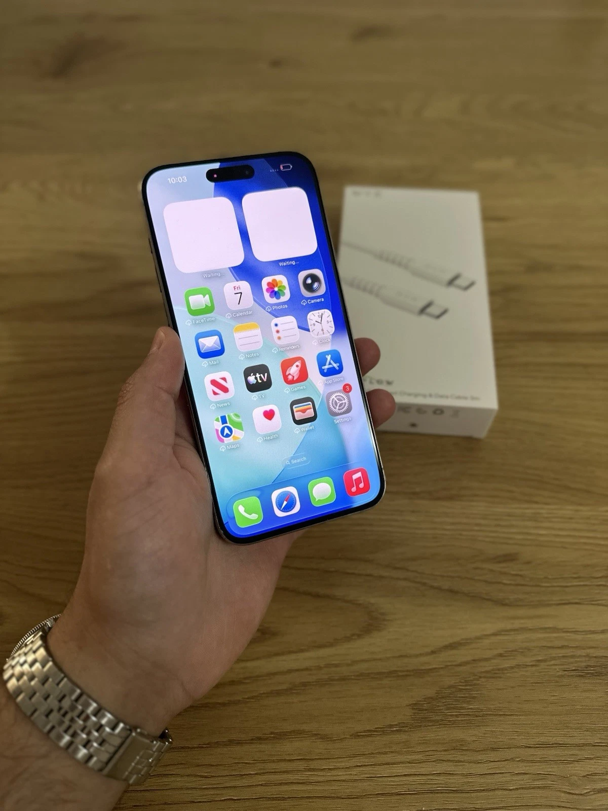 Apple iPhone 15 Pro Max - 256GB - Natural Titanium - Unlocked thumbnail 2